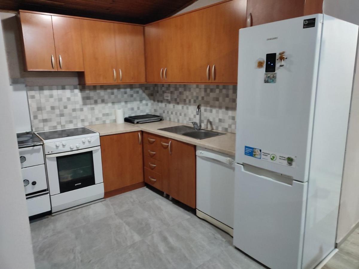 Liprosh Apartment Вирпазар Екстериор снимка