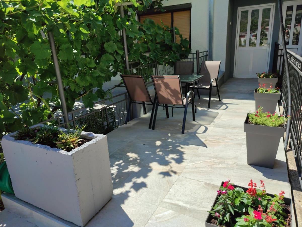 Liprosh Apartment Вирпазар Екстериор снимка