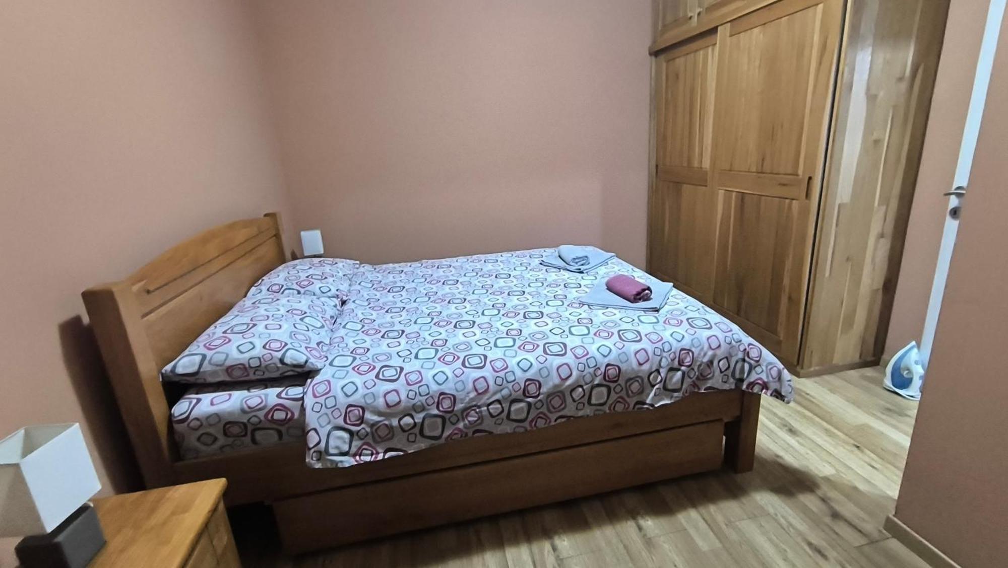 Liprosh Apartment Вирпазар Екстериор снимка
